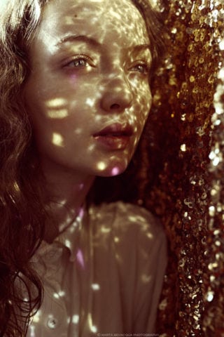 desarrollar la inteligencia emocional Mujer con inteligencia emocional